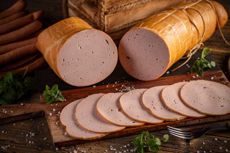 slices-of-deli-meat-sxecndg_optimized